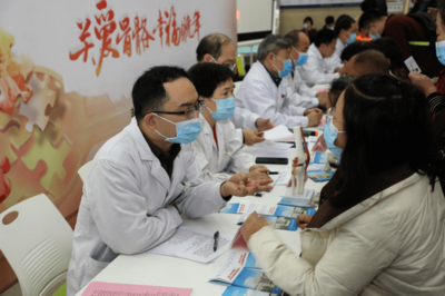 &ldquo;關(guān)愛骨科 幸福晚年&rdquo;-鄭州市骨科醫(yī)院2021年世界關(guān)節(jié)炎日大型義診及科技惠民活動成功舉辦