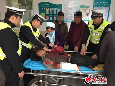 爭(zhēng)分奪秒!臨沂經(jīng)開區(qū)交警緊急護(hù)送手部斷裂傷者就醫(yī)
